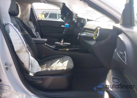 2025 Chevrolet Trax Fwd Lt из США, поврежденный, VIN KL77LHEP1SC217811